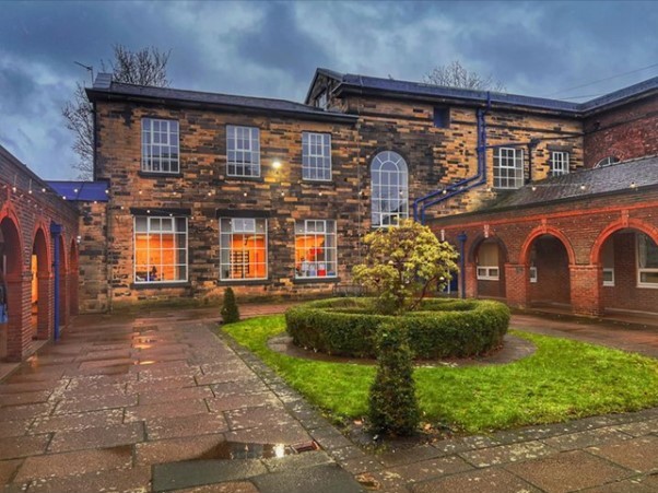 An image of the Quad at West Hill School